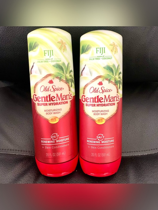 Old Spice Other - 2 Old Spice GentleMan's Fiji Moisturizing Body Wash w/ Vitamin B3 20 fl oz